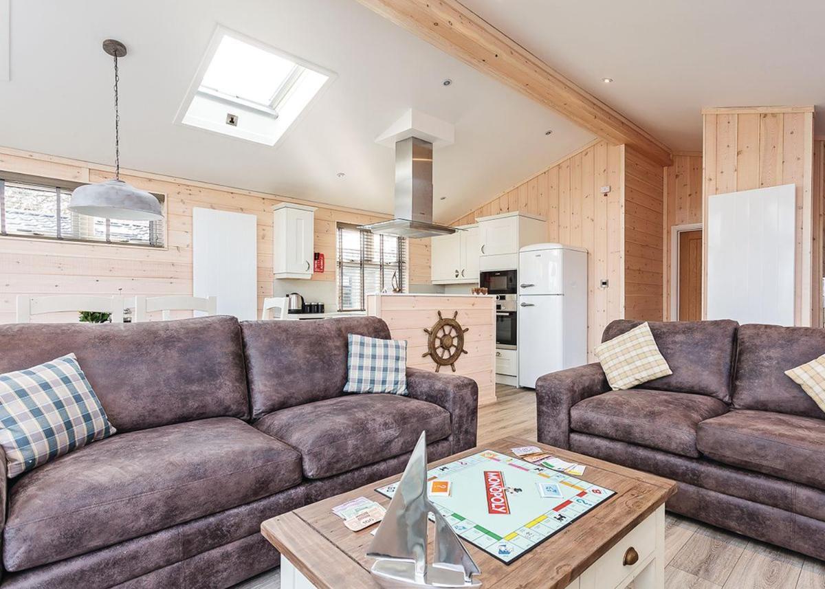 Woodside Bay Lodge Retreat Wootton Bridge  Esterno foto